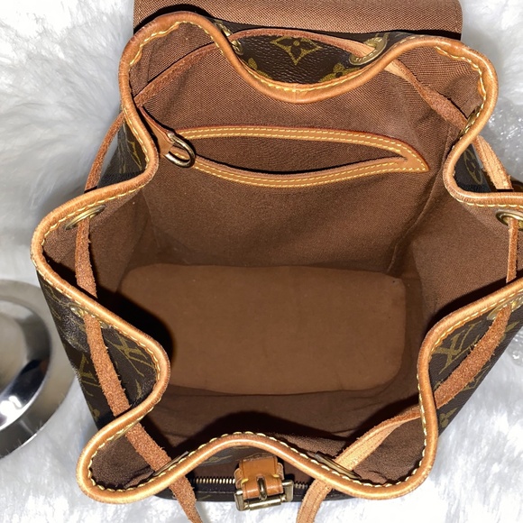 Louis Vuitton Monogram Montsouris Backpack preowned authentic - Picture 8 of 16